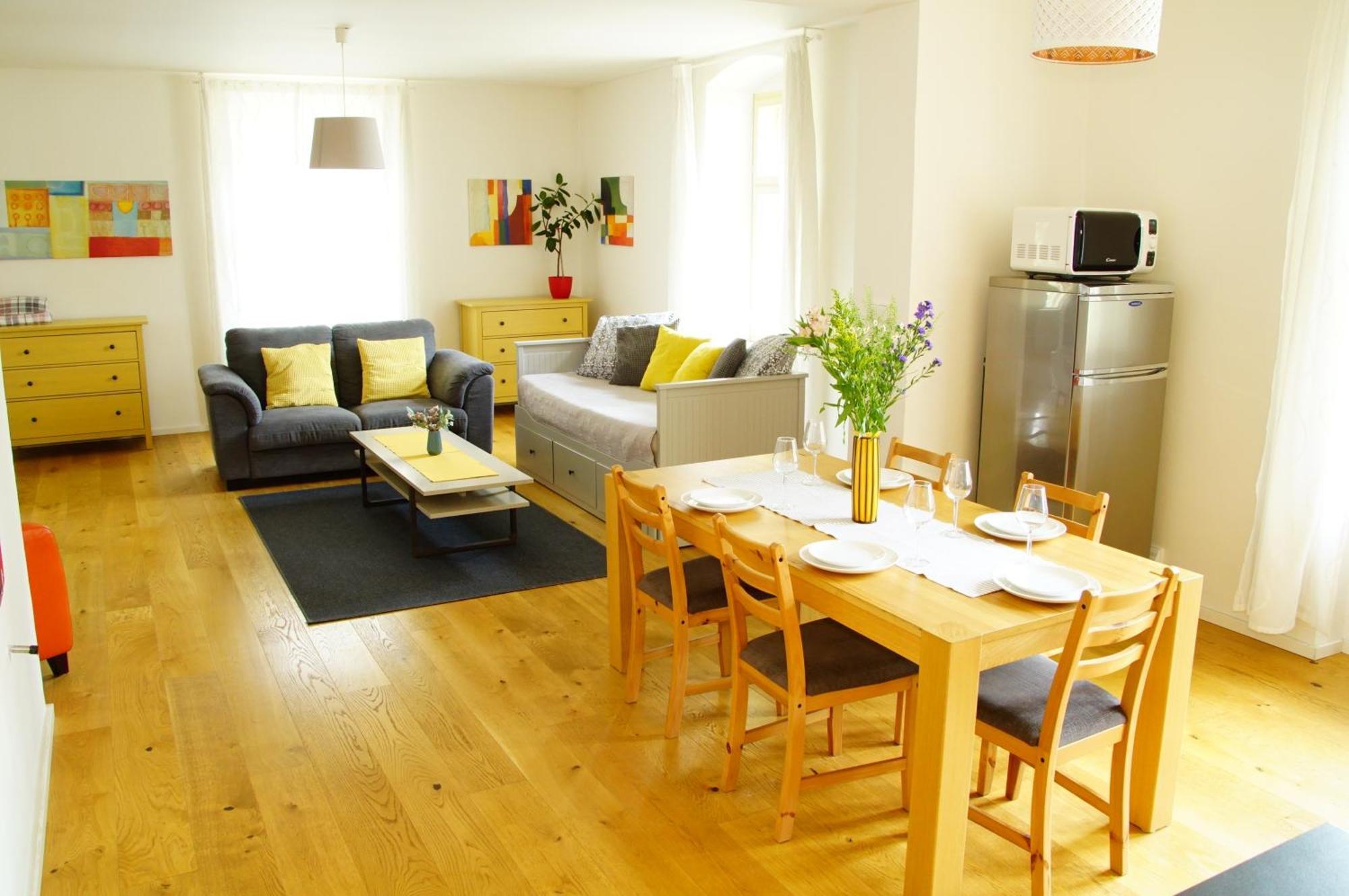 Apartmany U Komina เตเรซีน ภายนอก รูปภาพ